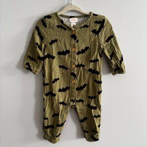 Cat and Jack Muslin Cotton Olive Green Bat Print Romper Jumpsuit 3-6M GUC